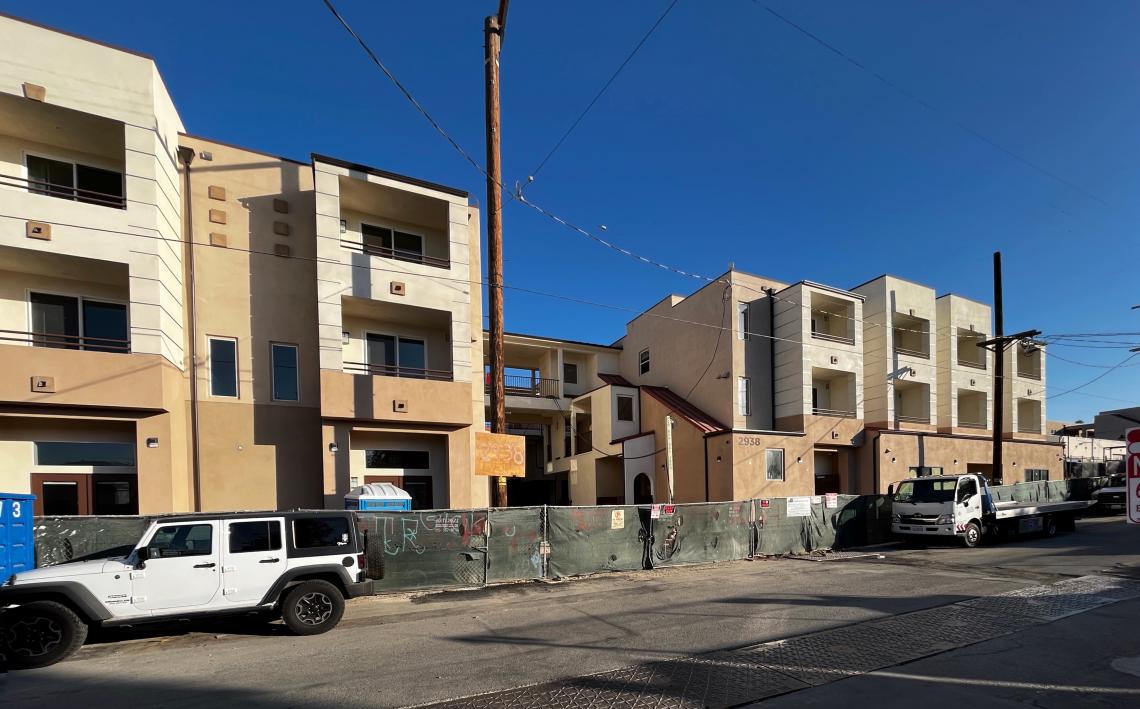 112 L.A. Riveradjacent apartments rise on Allesandro Street in